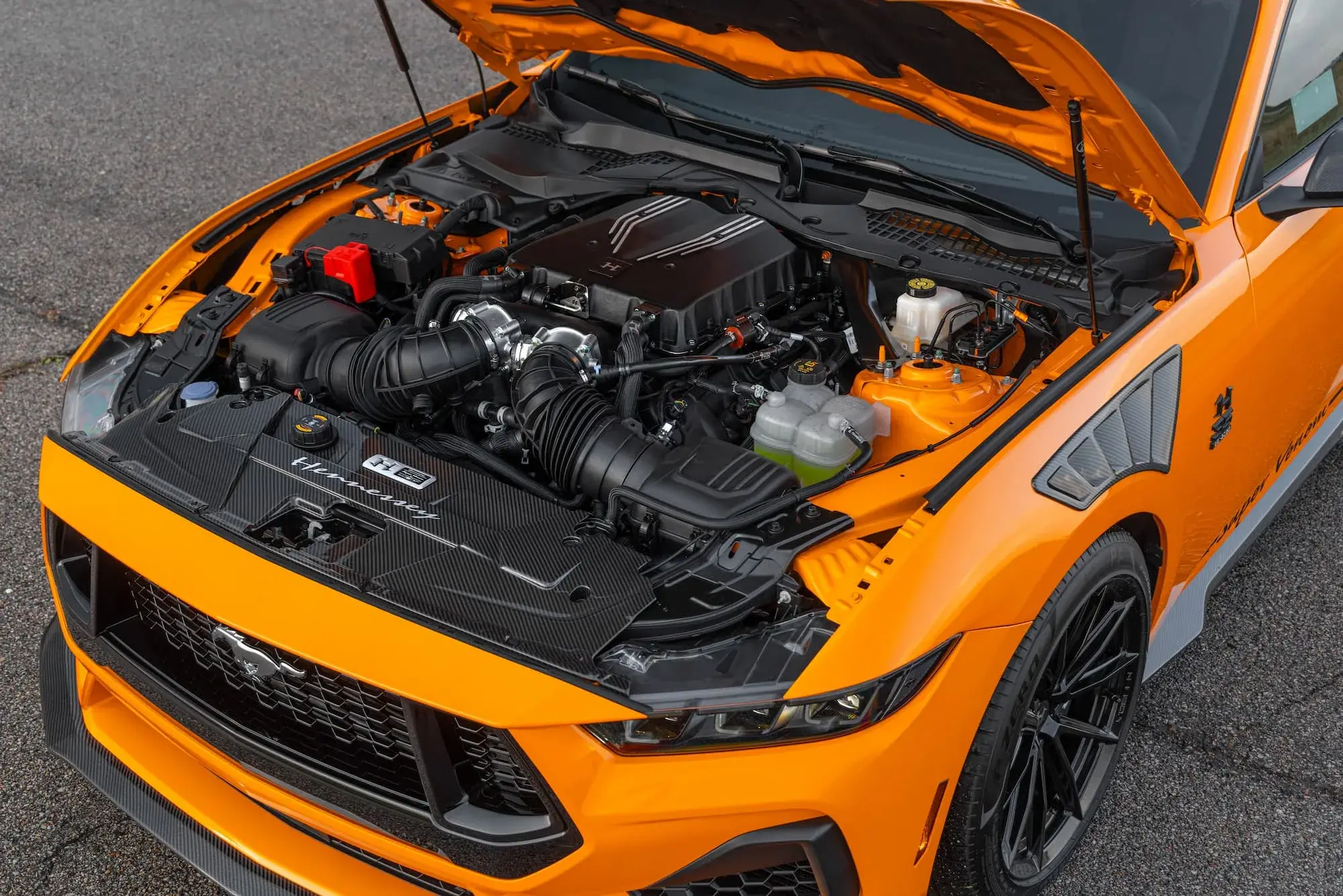 Hennessey Super Venom Mustang 850 hp em edição limitada de 35 anos — imagem 15