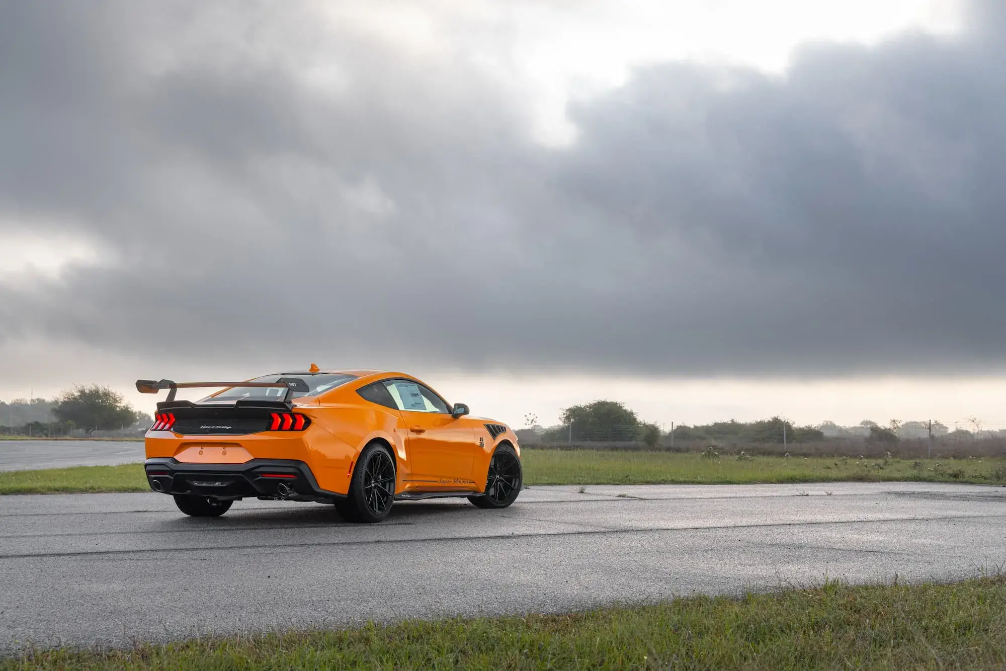 Hennessey Super Venom Mustang 850 hp em edição limitada de 35 anos — imagem 19
