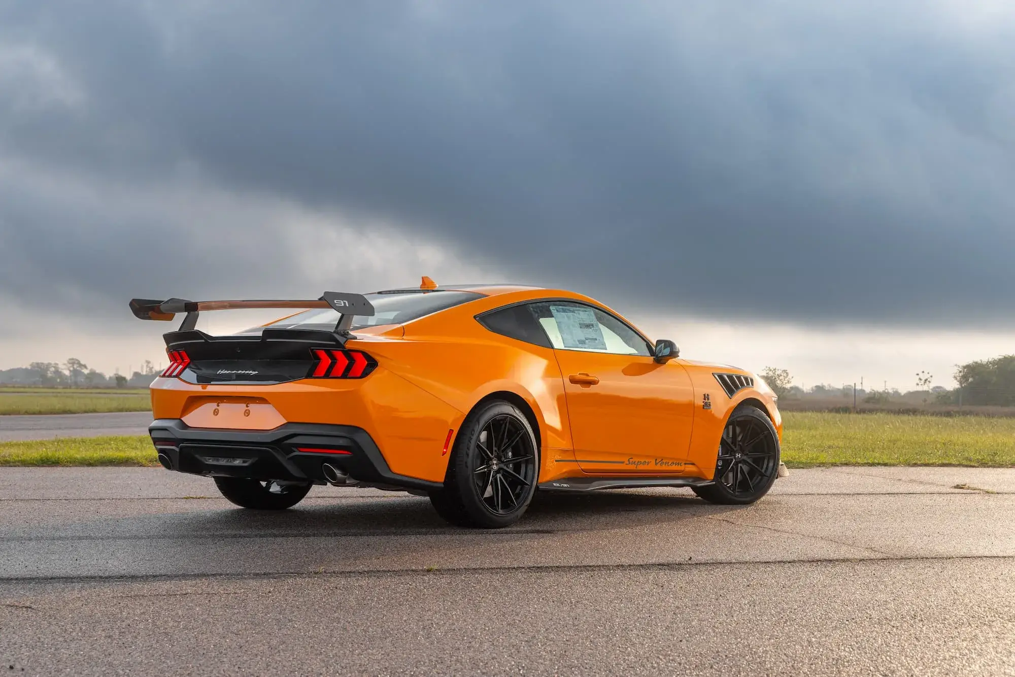 Hennessey Super Venom Mustang 850 hp em edição limitada de 35 anos — imagem 3